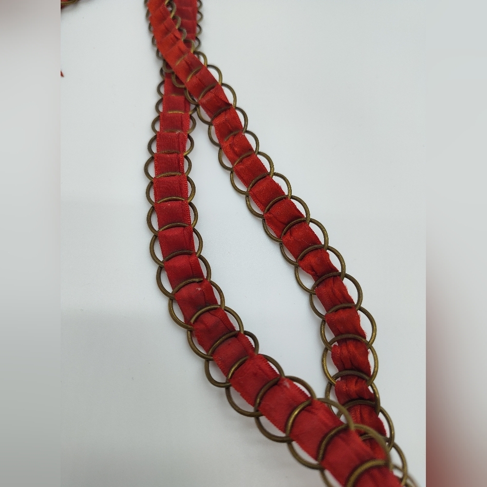 ANTIQUE Shaker Red Silk Ribbon & Brass Ring Chatelaine Cira 1850-1880 - Picture 6 of 7